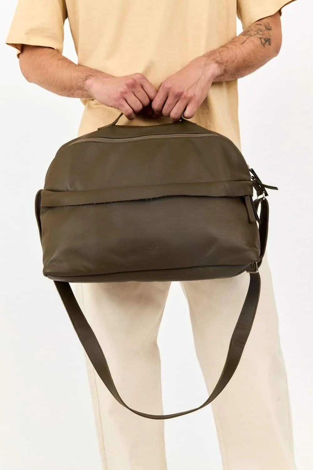 מישל – תיק עור למחשב – חאקי