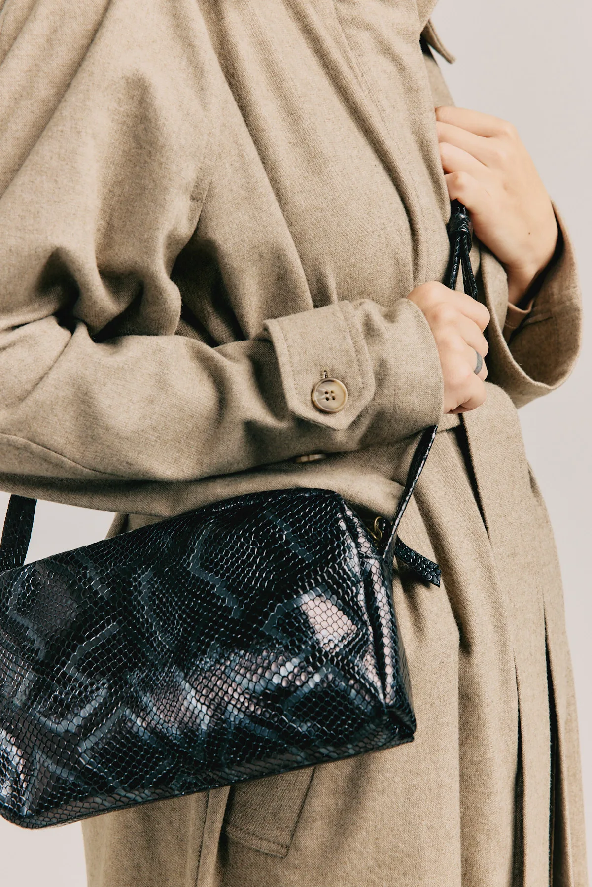 ג'ולייט – תיק עור – נחש שחור