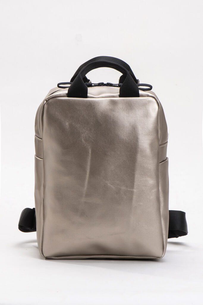 אלפא – תיק גב קטן – מוזהב