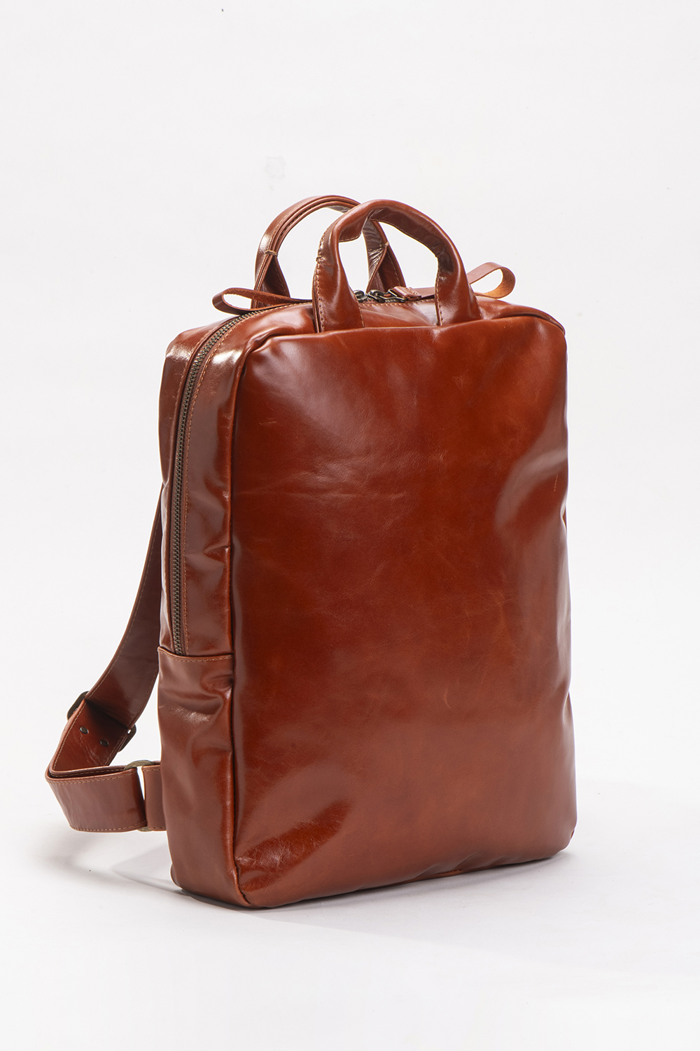 אונו – תיק גב עור – בריק