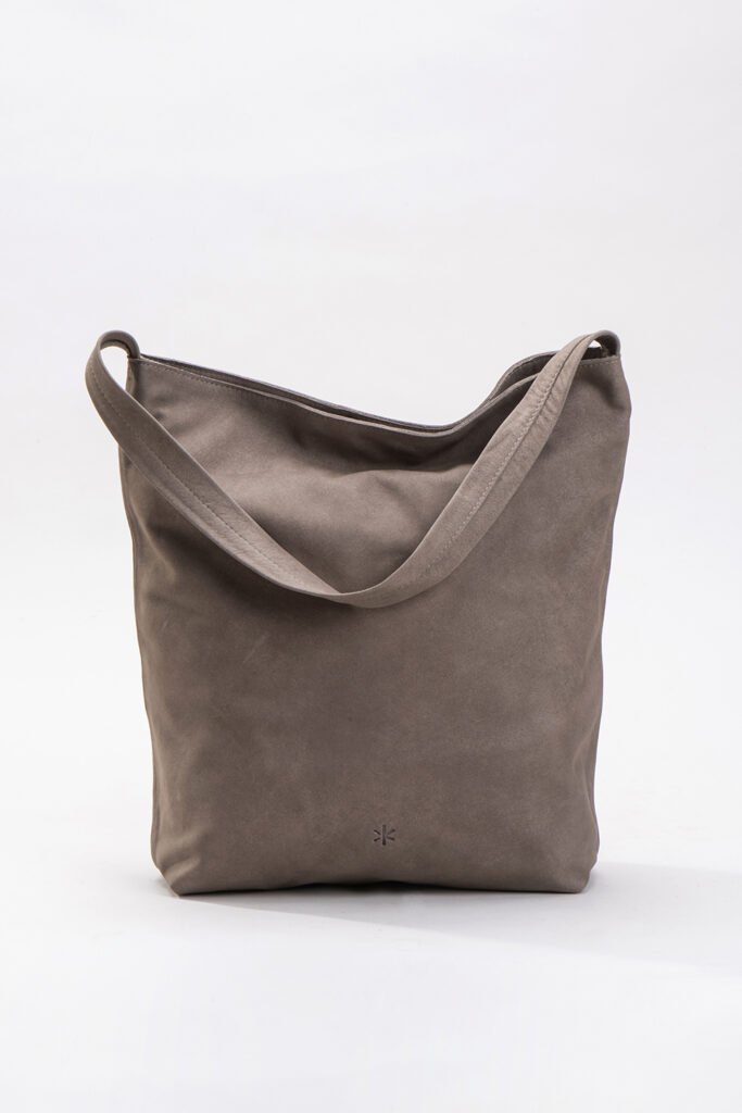 באקט L – תיק צד מעור – מוקה