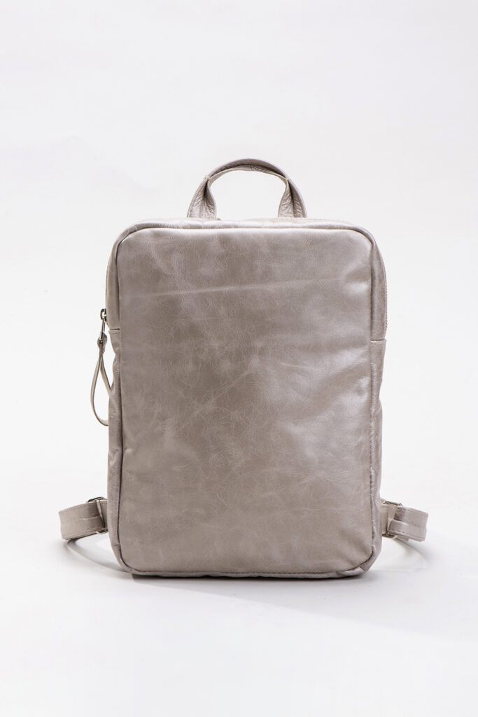 אונה – תיק עור גב קטן – פנינה