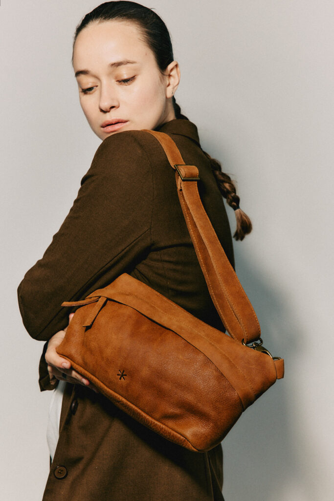 שחר – תיק פאוץ' עור – דיזל