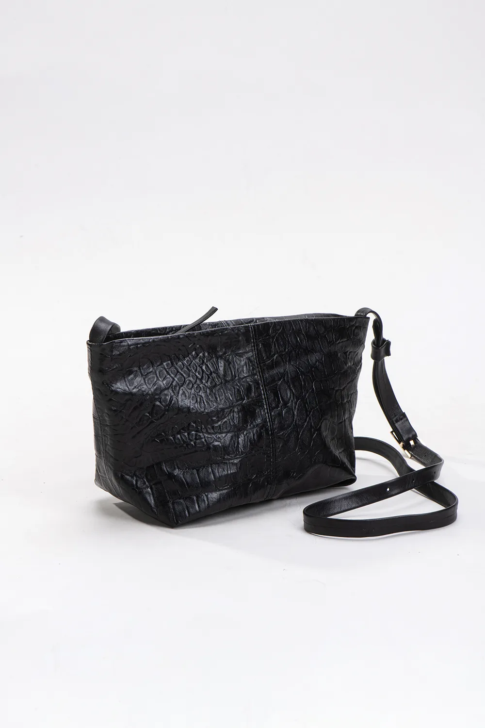 קסם קרוס – תיק ערב אלכסון – שחור קרוקו