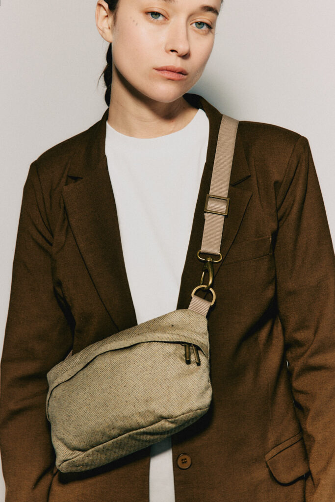 Shachar – Vegan Pouch – Natural