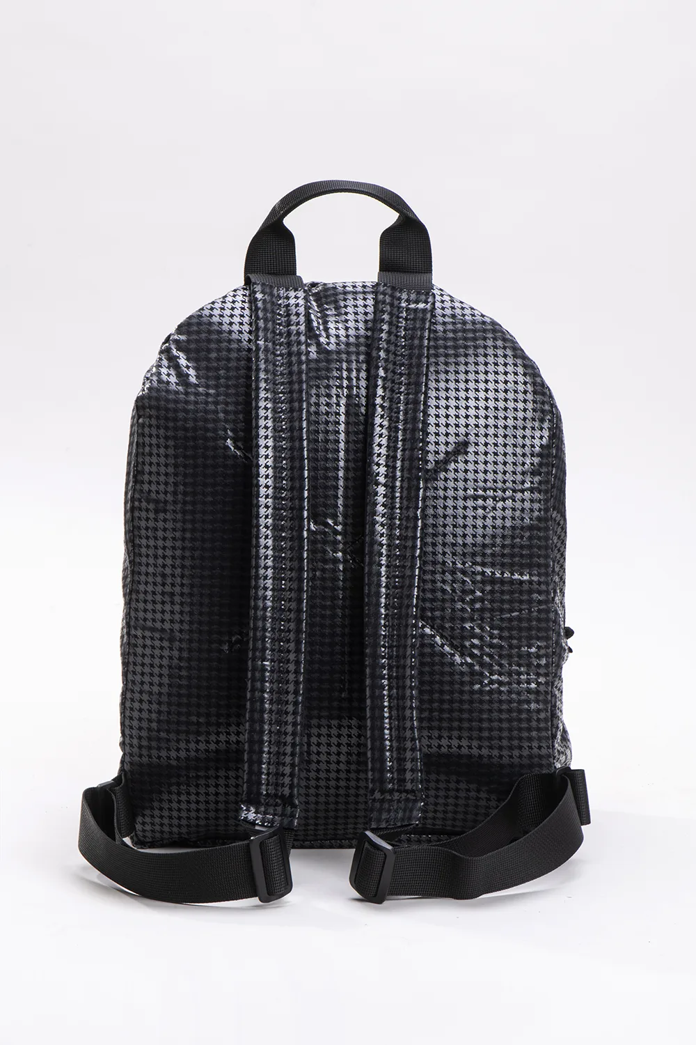 אומגה – תיק גב למחשב – שחור מבריק פפיטה