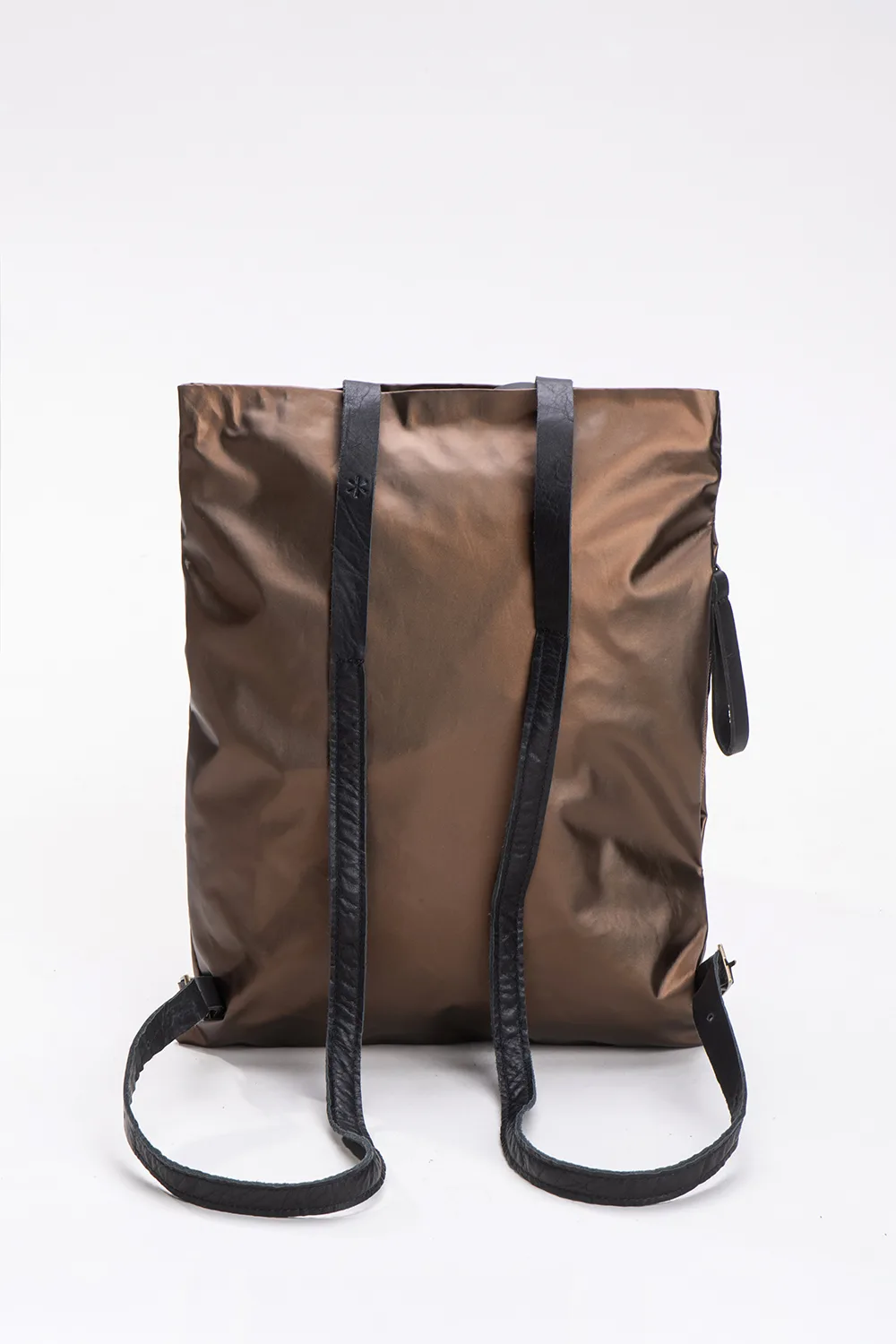 SLIM – סלים תיק גב קטן – נחושת