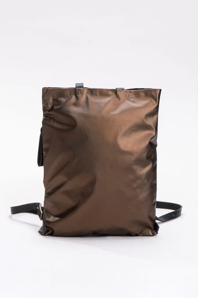 SLIM – סלים תיק גב קטן – נחושת